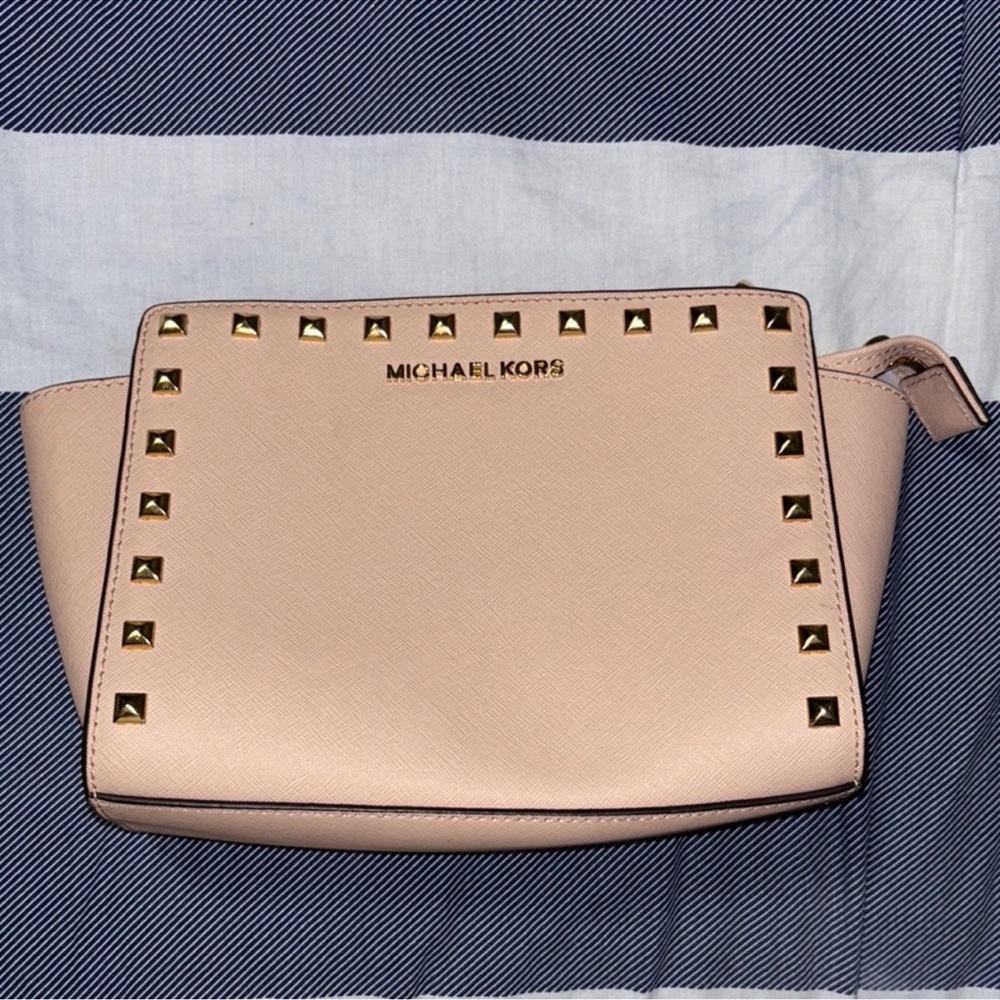 Michael Kors purse